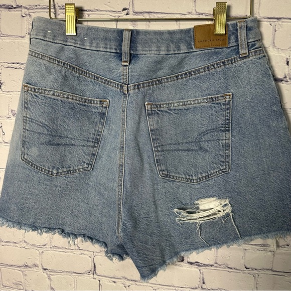 American Eagle Outfitters Light Blue Distressed Jean Shorts Size 6 - Picture 2 of 4